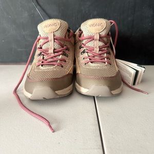 Women Vionic Cypress Hiking Boots